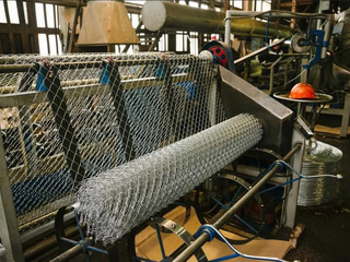Сетка рабица стальная 1,5х10 м, 45х45 мм, d=1,8 мм 1 - в «Монолит-Металлопрокат».