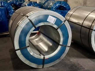 Рулонная сталь ст08 0.6х1250 мм полимерная зеленая 2 - в «Монолит-Металлопрокат».