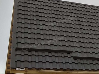 Металлочерепица Металл-Профиль Монтекристо-M 0,5 PURETAN® RR 32 Темно-коричневый 2 - в «Монолит-Металлопрокат».