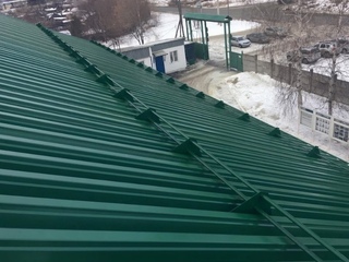 Профлист НС35 1 мм RAL 6005 Зеленый Мох 2 - в «Монолит-Металлопрокат».